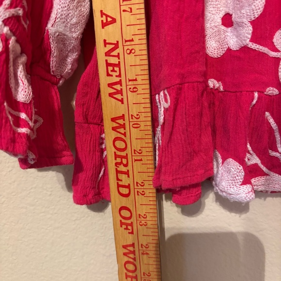 LIV Los Angeles Boho Top Blouse Fuchsia Pink
Size Small - Picture 8 of 8